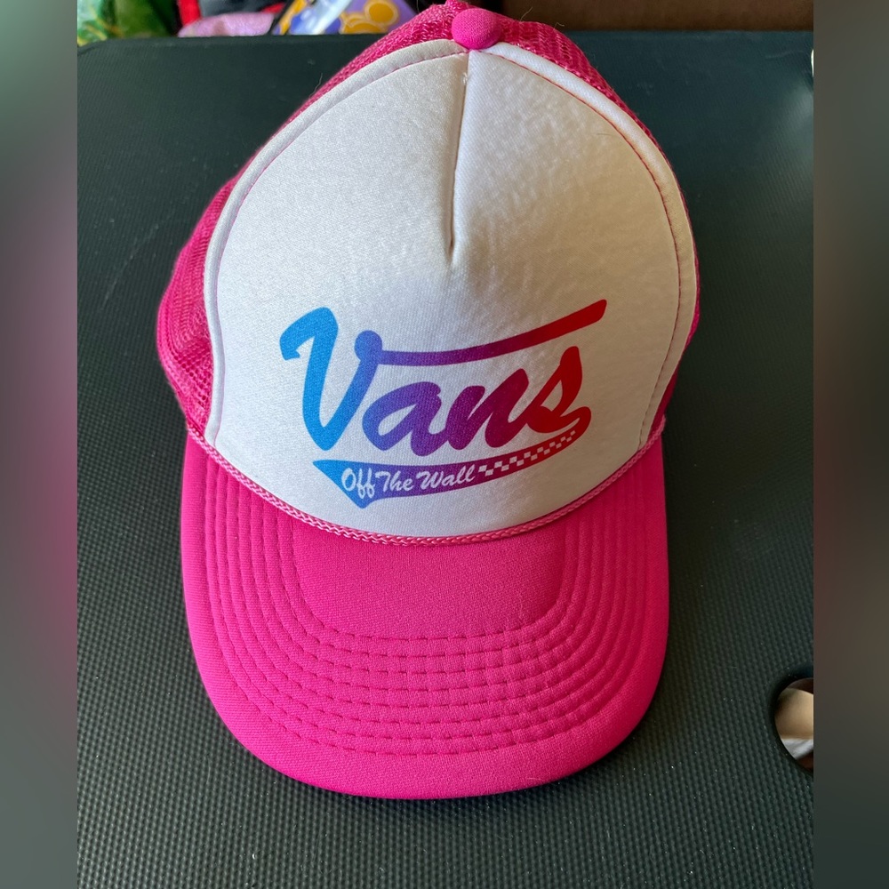 Pink vans snap back hat
